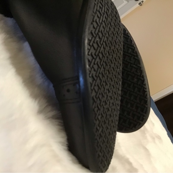 Talbots ALMOST NEW BARELY USED.  Black REAL leather boots with non-skid bottoms. - Picture 12 of 13